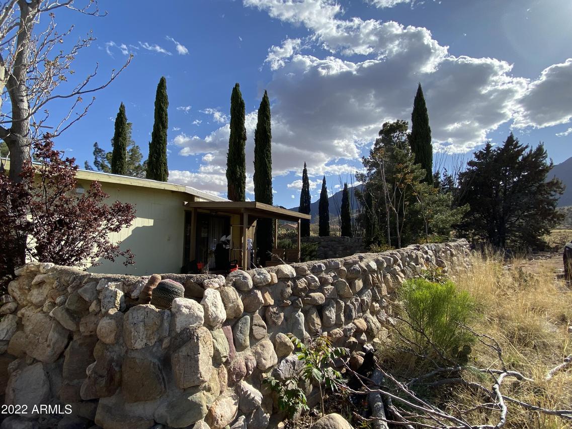 5016 E Shirley Dr., Hereford, AZ 85615