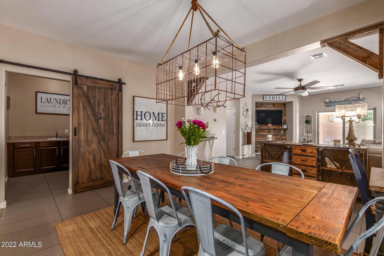 1869 S Rochester Dr., Gilbert, AZ 85295