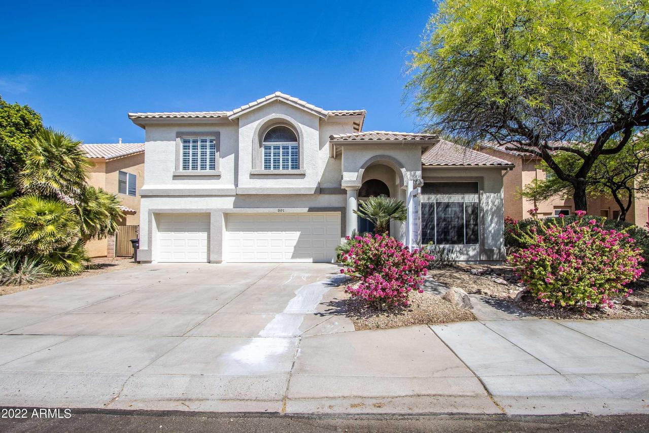 301 N Carriage Ln., Chandler, AZ 85224
