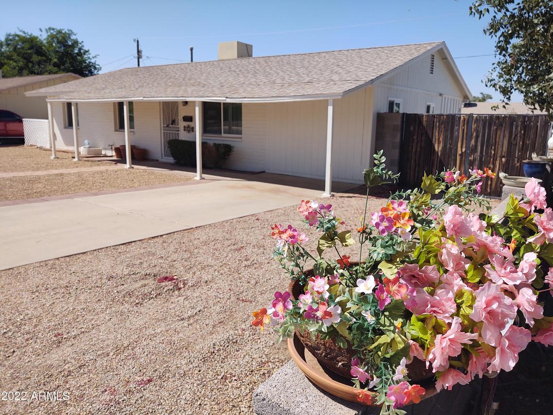 2244 E Everett Dr., Phoenix, AZ 85022