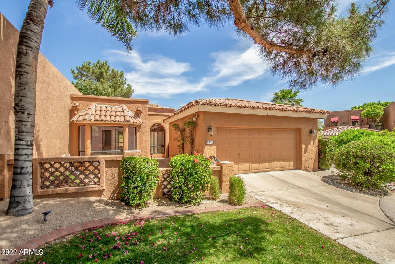 11001 N 11th St., Phoenix, AZ 85020