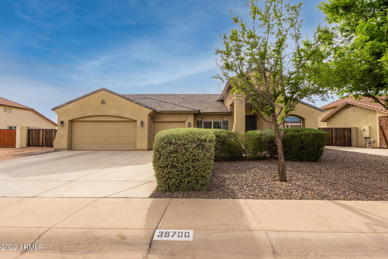 39700 N Oxford Way, San Tan Valley, AZ 85140