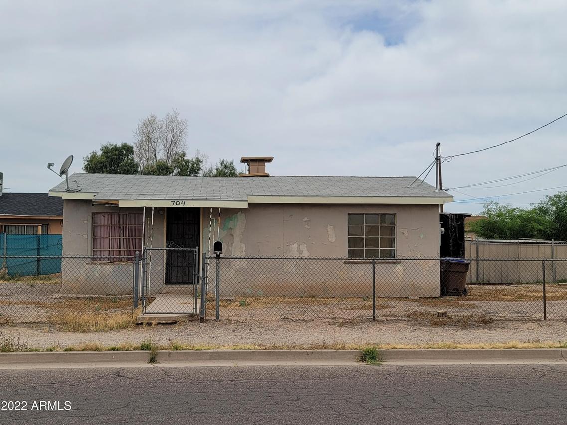 704 N Curiel St., Eloy, AZ 85131