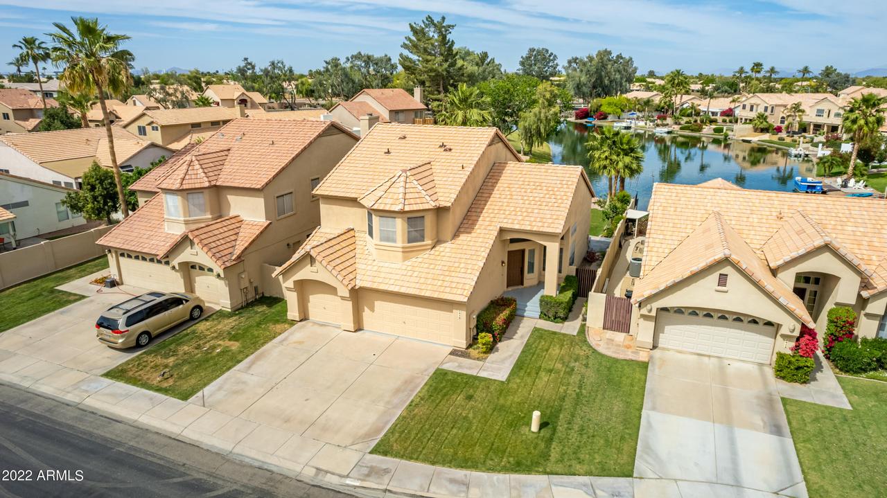 2030 W Harbour Dr., Chandler, AZ 85248