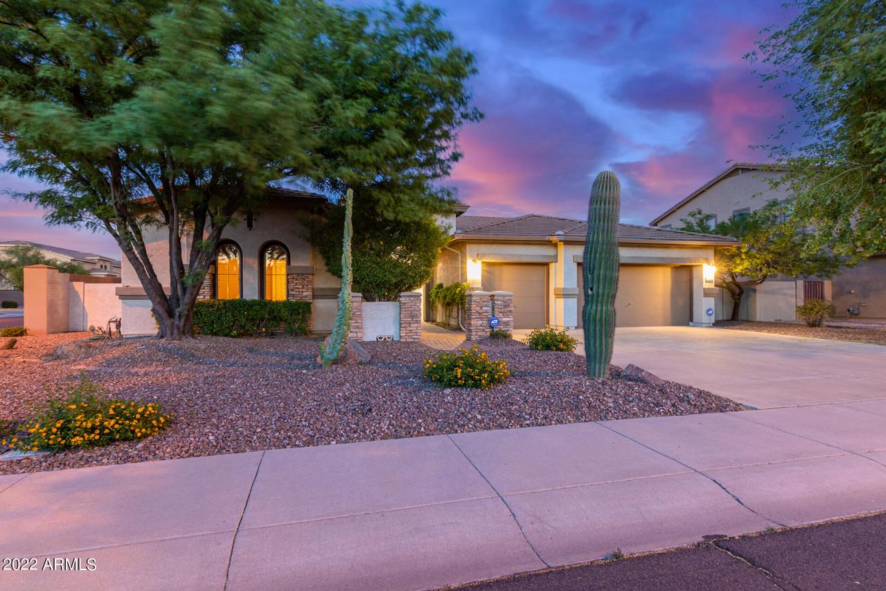4381 S Danielson Way, Chandler, AZ 85249