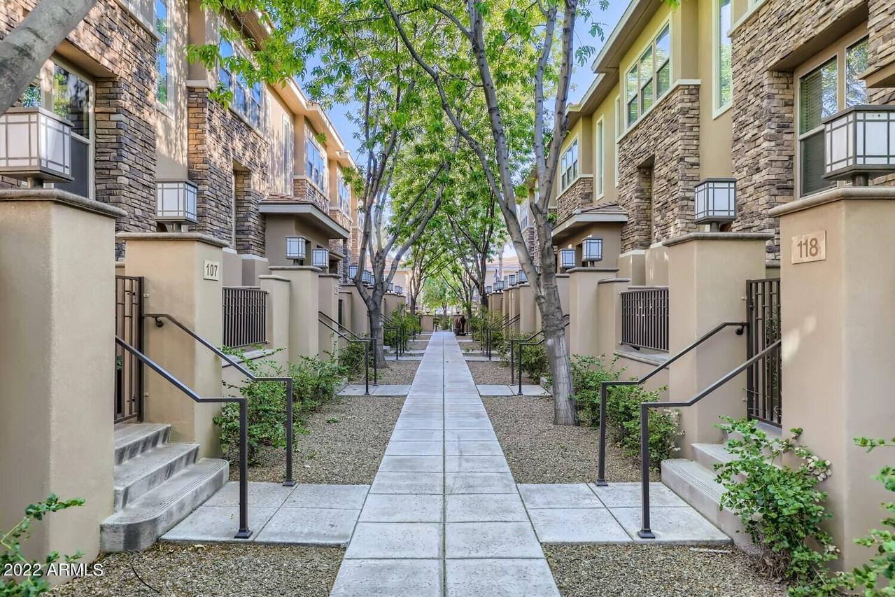 5550 N 16th St. #117, Phoenix, AZ 85016