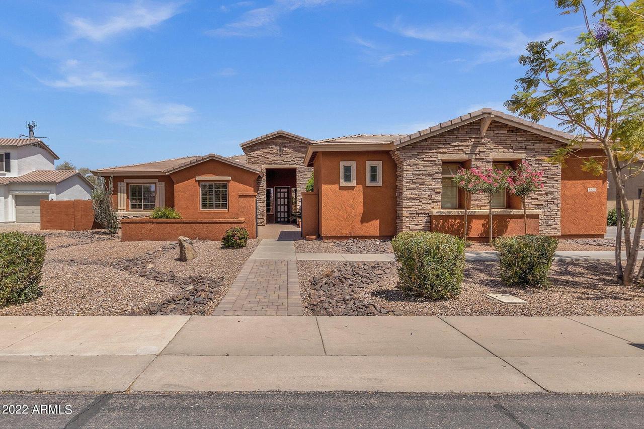 5825 S Soho Ln., Chandler, AZ 85249