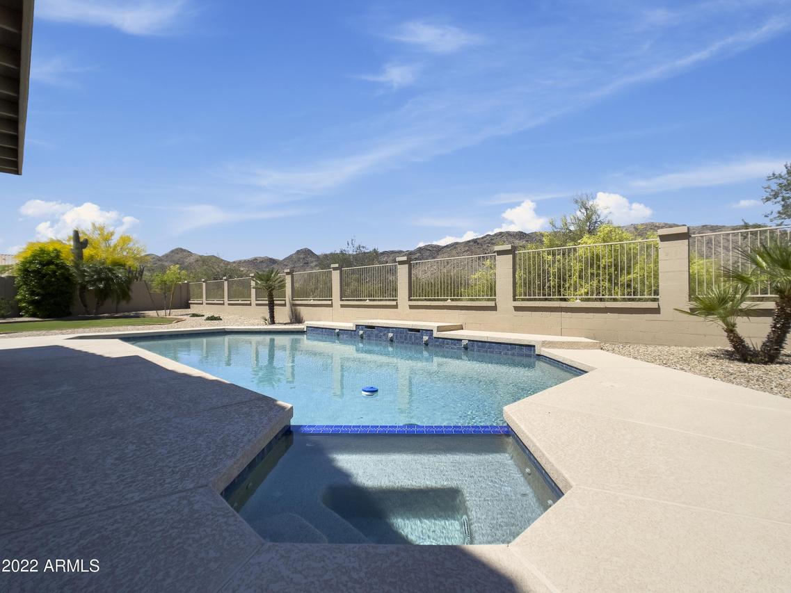 15219 S 14th Ave., Phoenix, AZ 85045