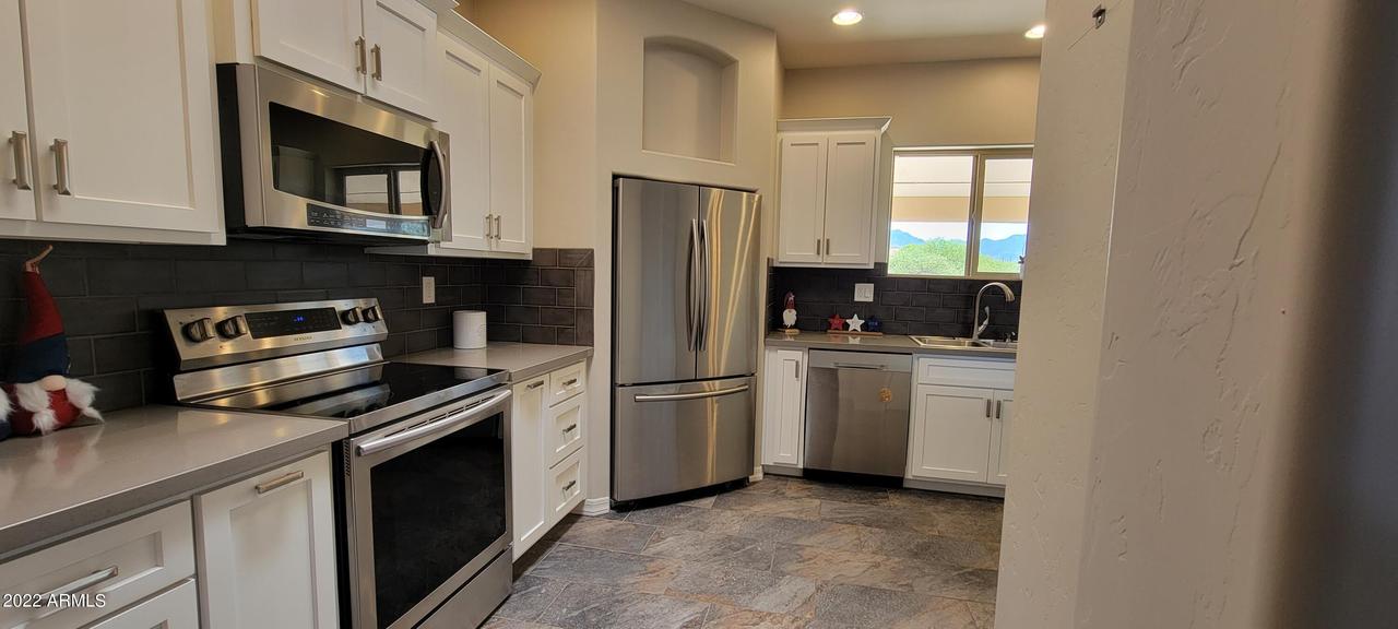 6075 E Nairobi Ln., Hereford, AZ 85615