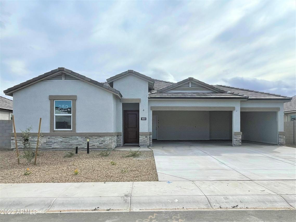1033 W Beacon Dr., Casa Grande, AZ 85122