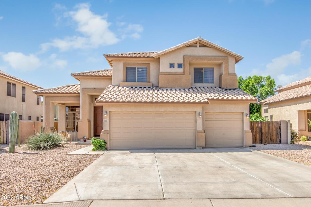 935 W Juniper Ave., Gilbert, AZ 85233