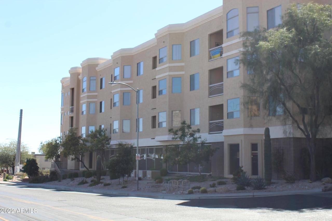 9820 N Central Ave. #312, Phoenix, AZ 85020