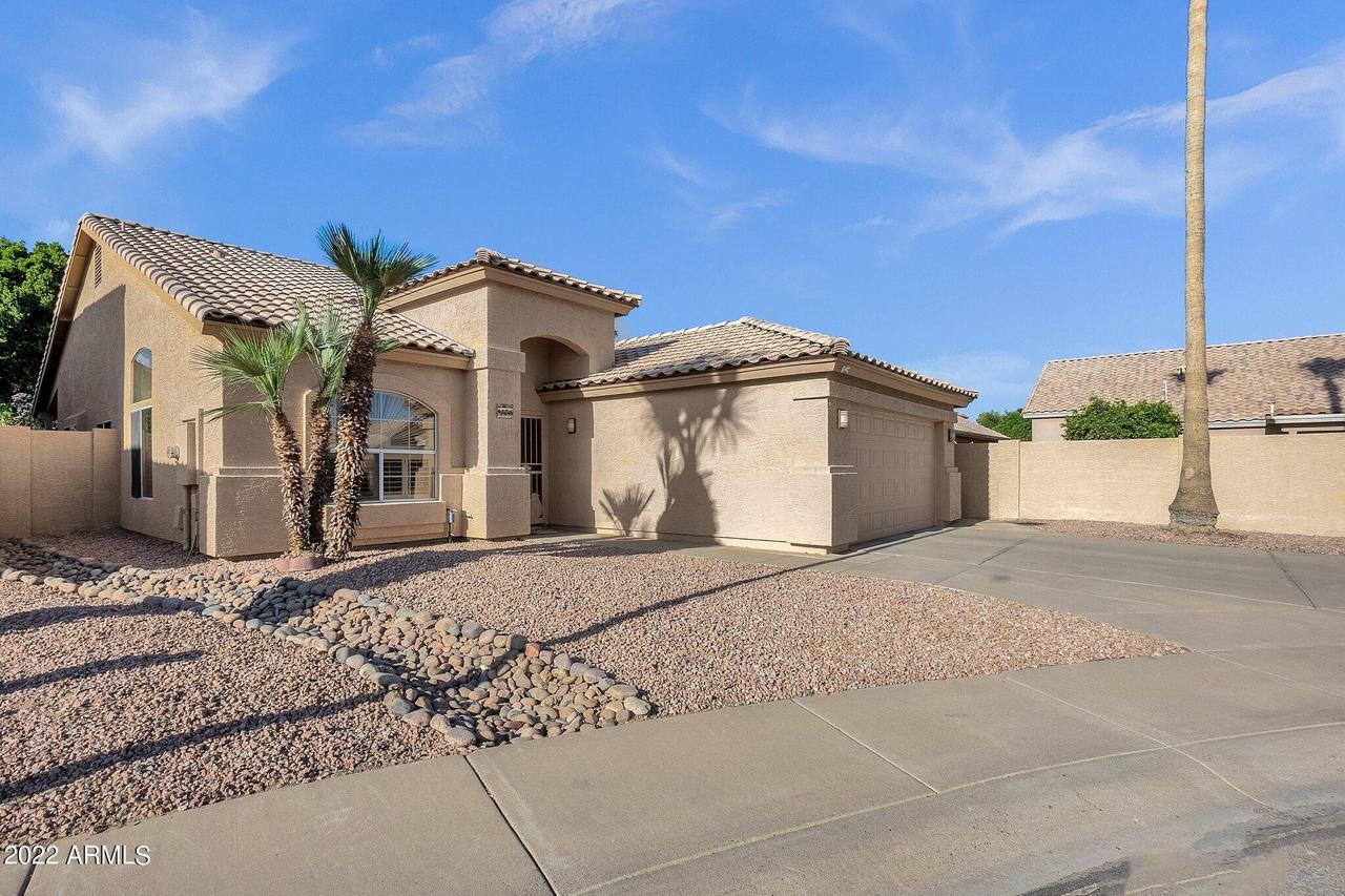 4636 E Bighorn Ave., Phoenix, AZ 85044