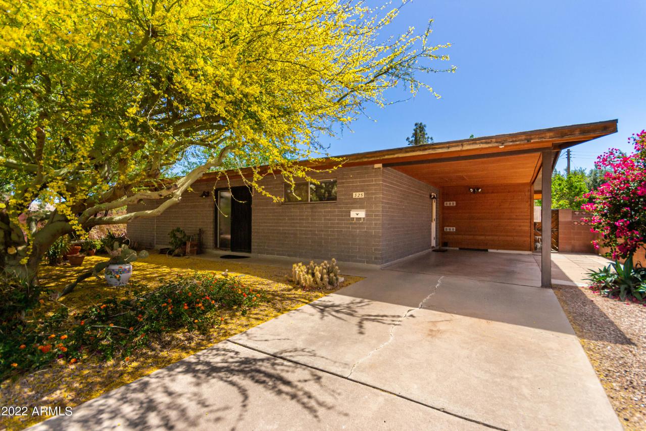 325 E Manhatton Dr., Tempe, AZ 85282