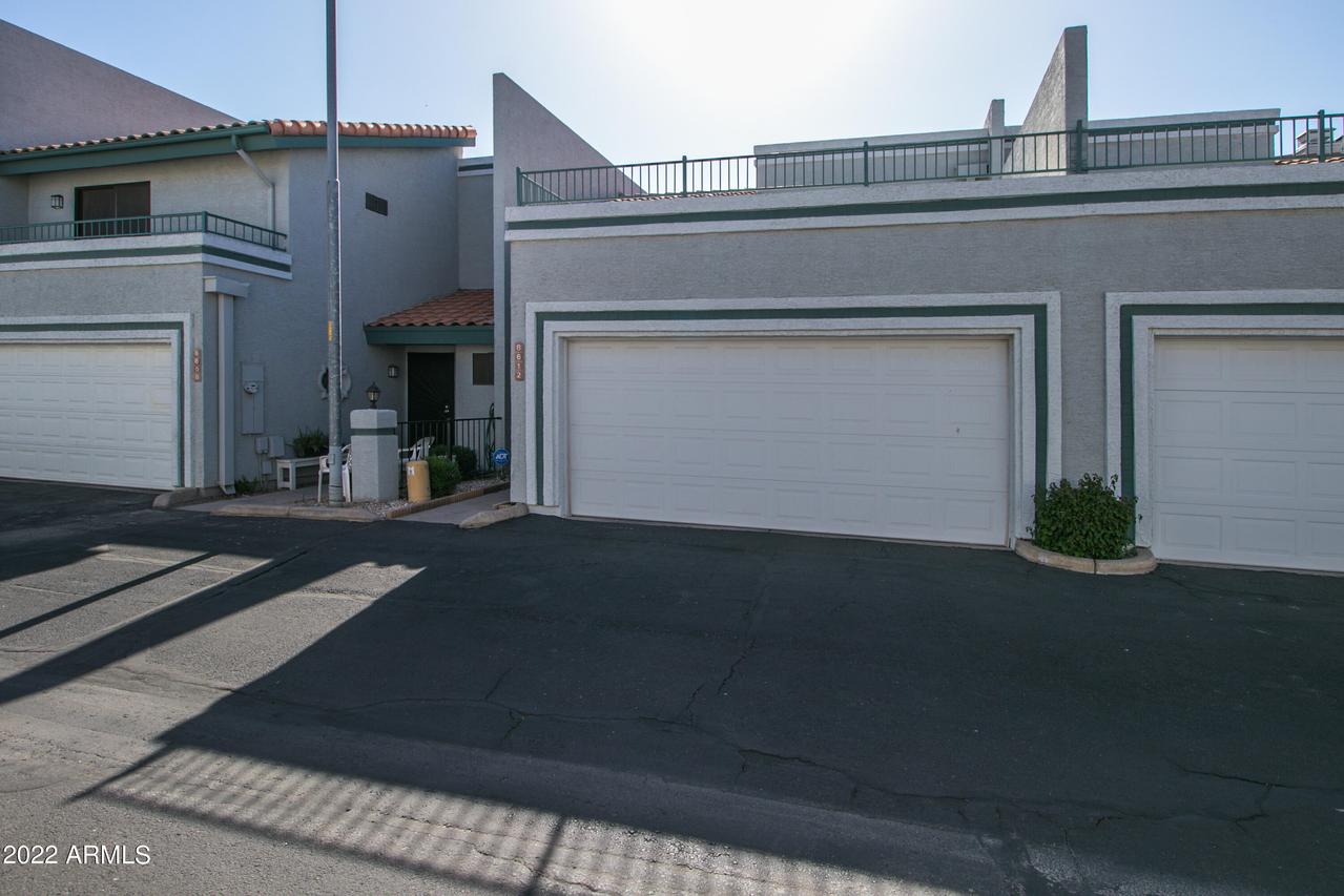 8612 N Shadow Ln., Peoria, AZ 85345