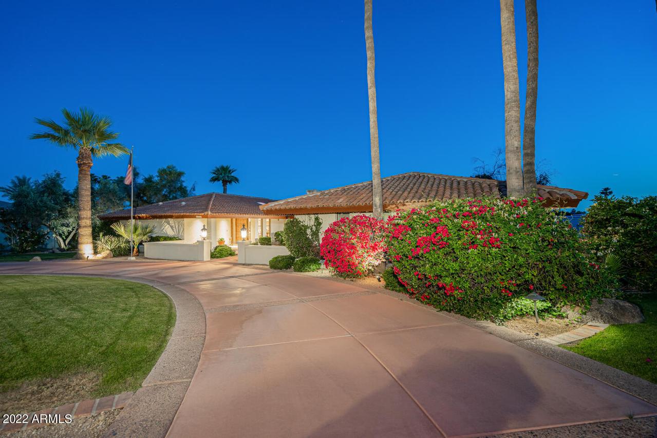 5435 E Camelhill Rd., Phoenix, AZ 85018