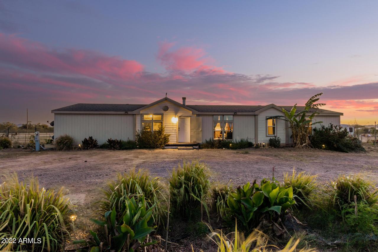 16712 S 201st Dr., Buckeye, AZ 85326