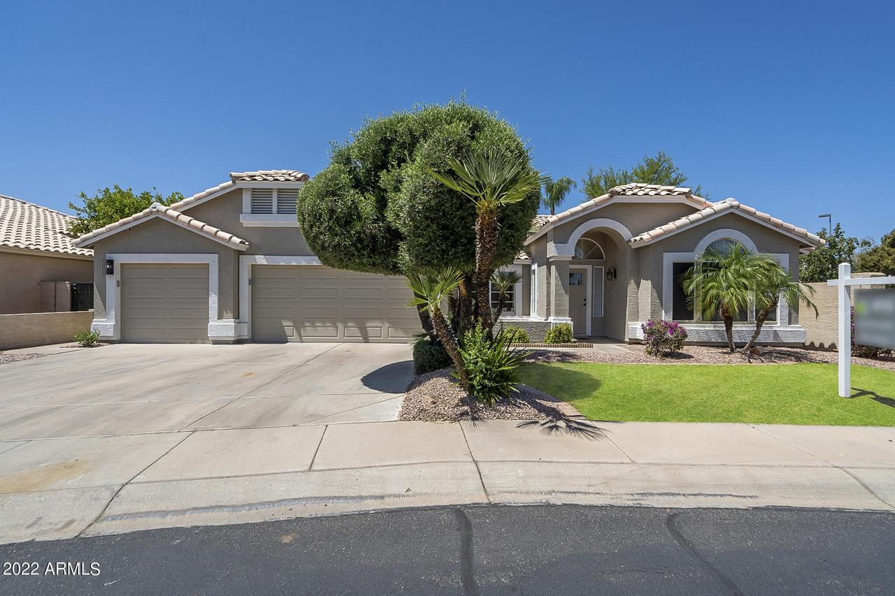 904 S Dolphin Dr., Gilbert, AZ 85233