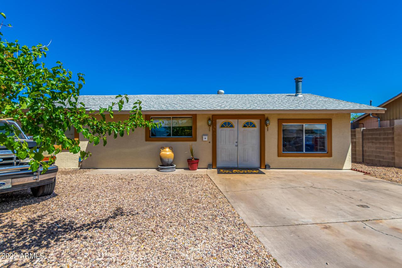 706 E Forge Ave., Mesa, AZ 85204