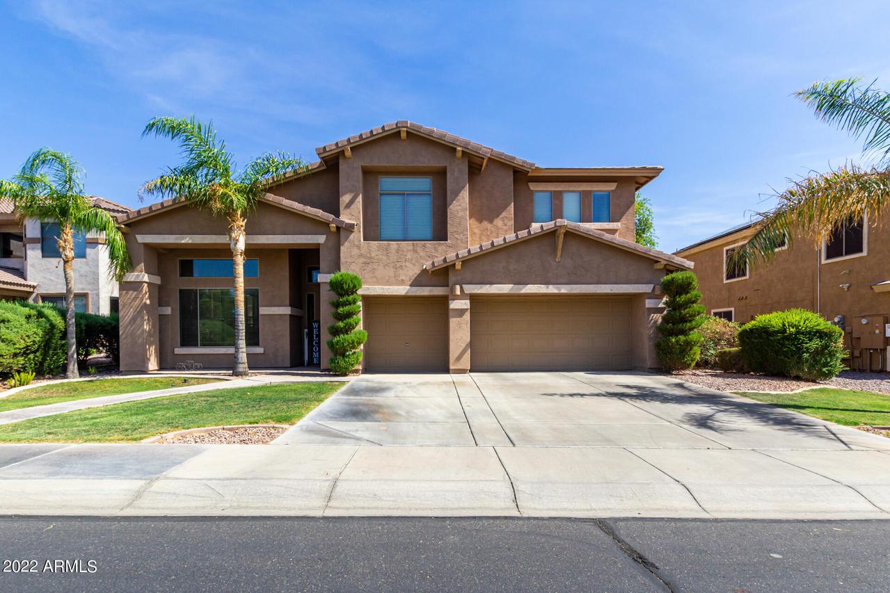 10215 E Lakeview Ave., Mesa, AZ 85209