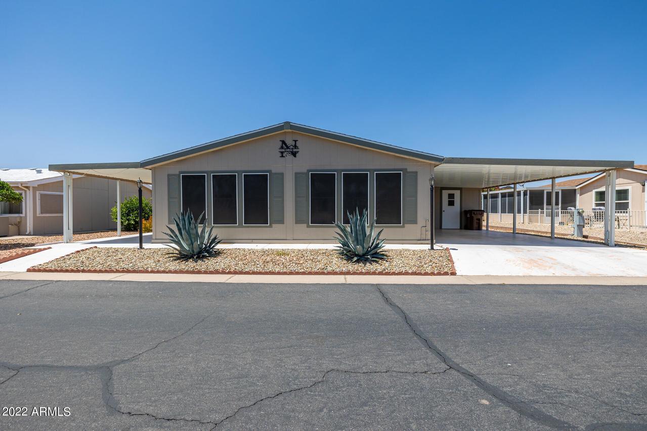 40532 N Clubhouse St., San Tan Valley, AZ 85140
