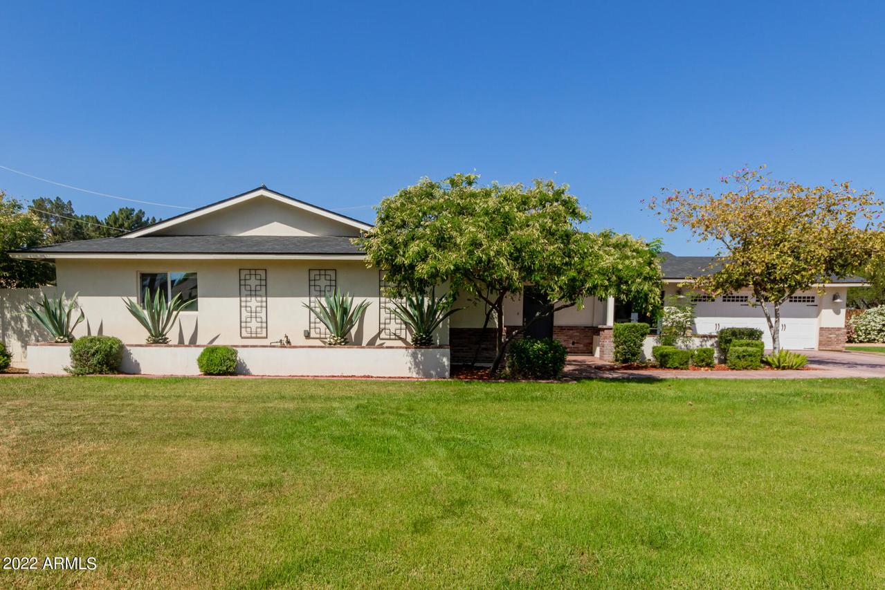 711 W Rose Ln., Phoenix, AZ 85013