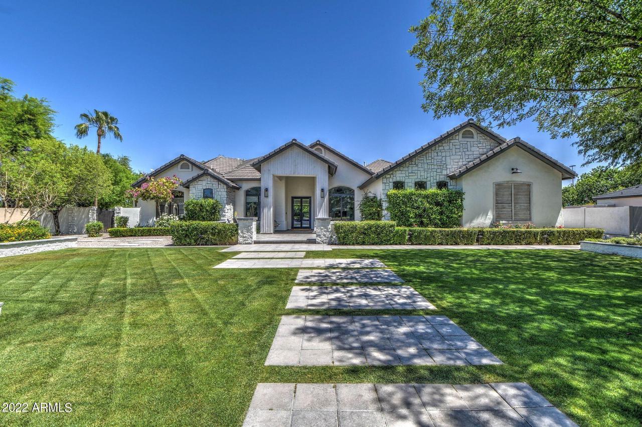 275 S Balboa Dr., Gilbert, AZ 85296