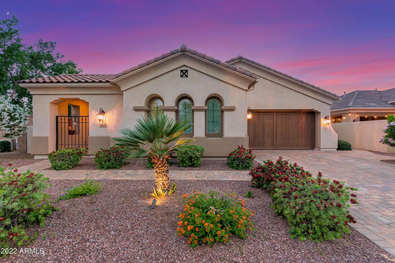4326 S Santiago Way, Chandler, AZ 85248