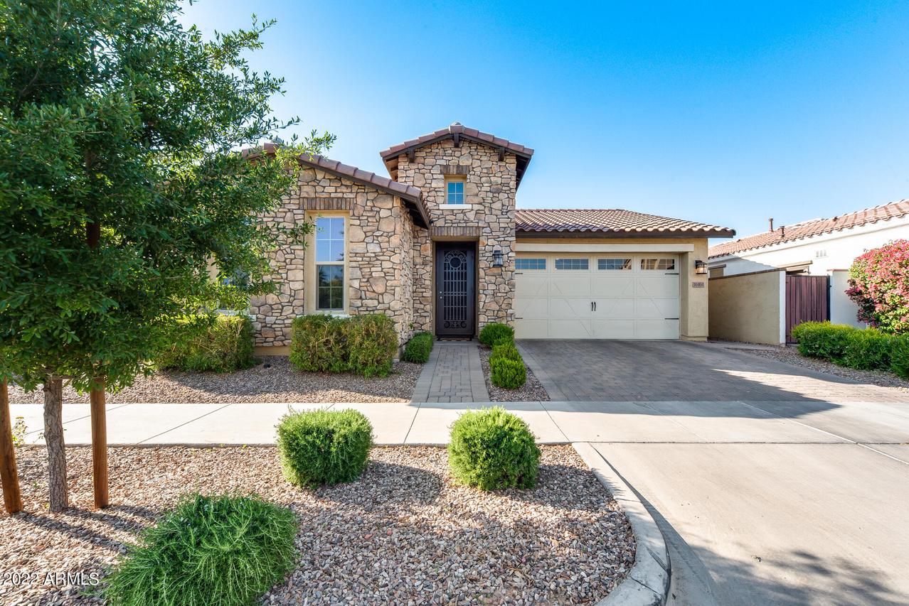 10404 E Sebring Ave., Mesa, AZ 85212
