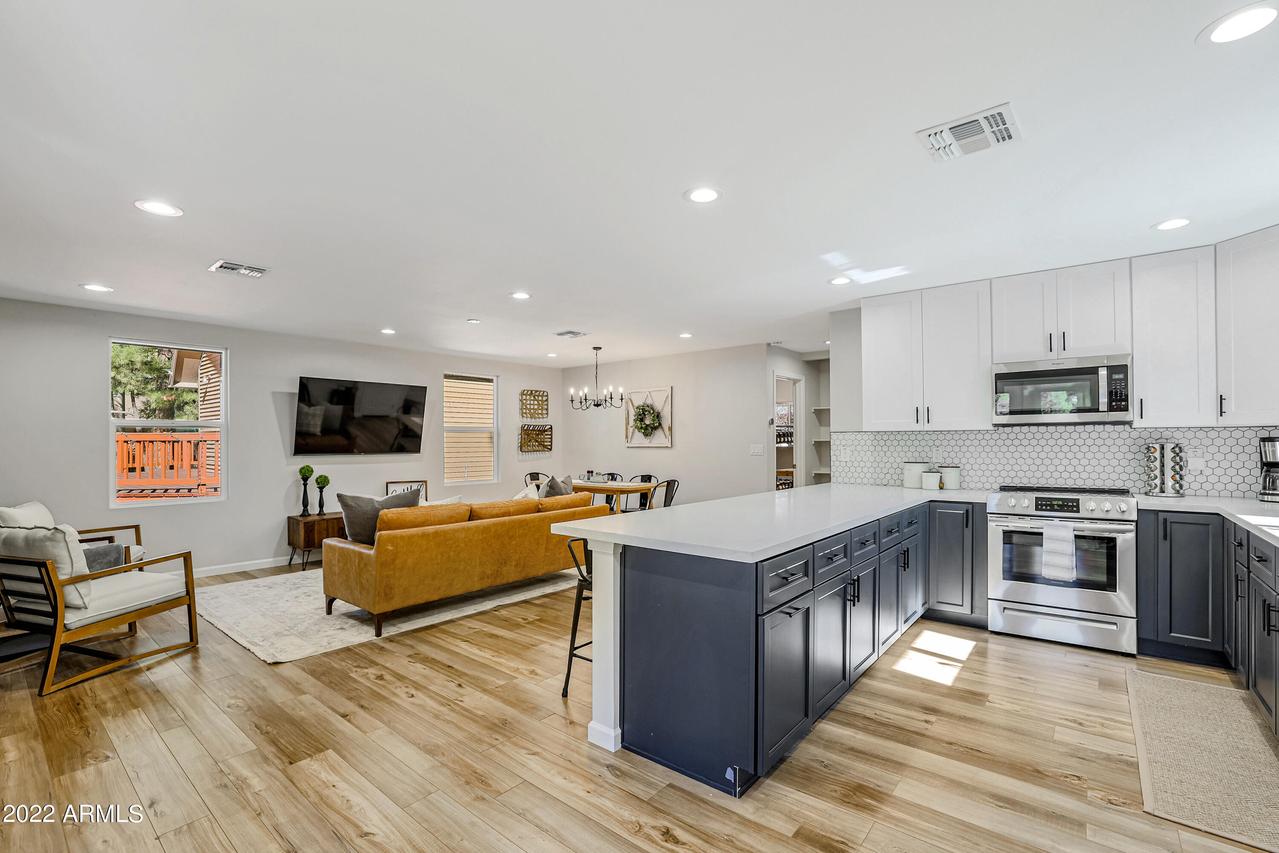 935 E Beaver Pl., Munds Park, AZ 86017