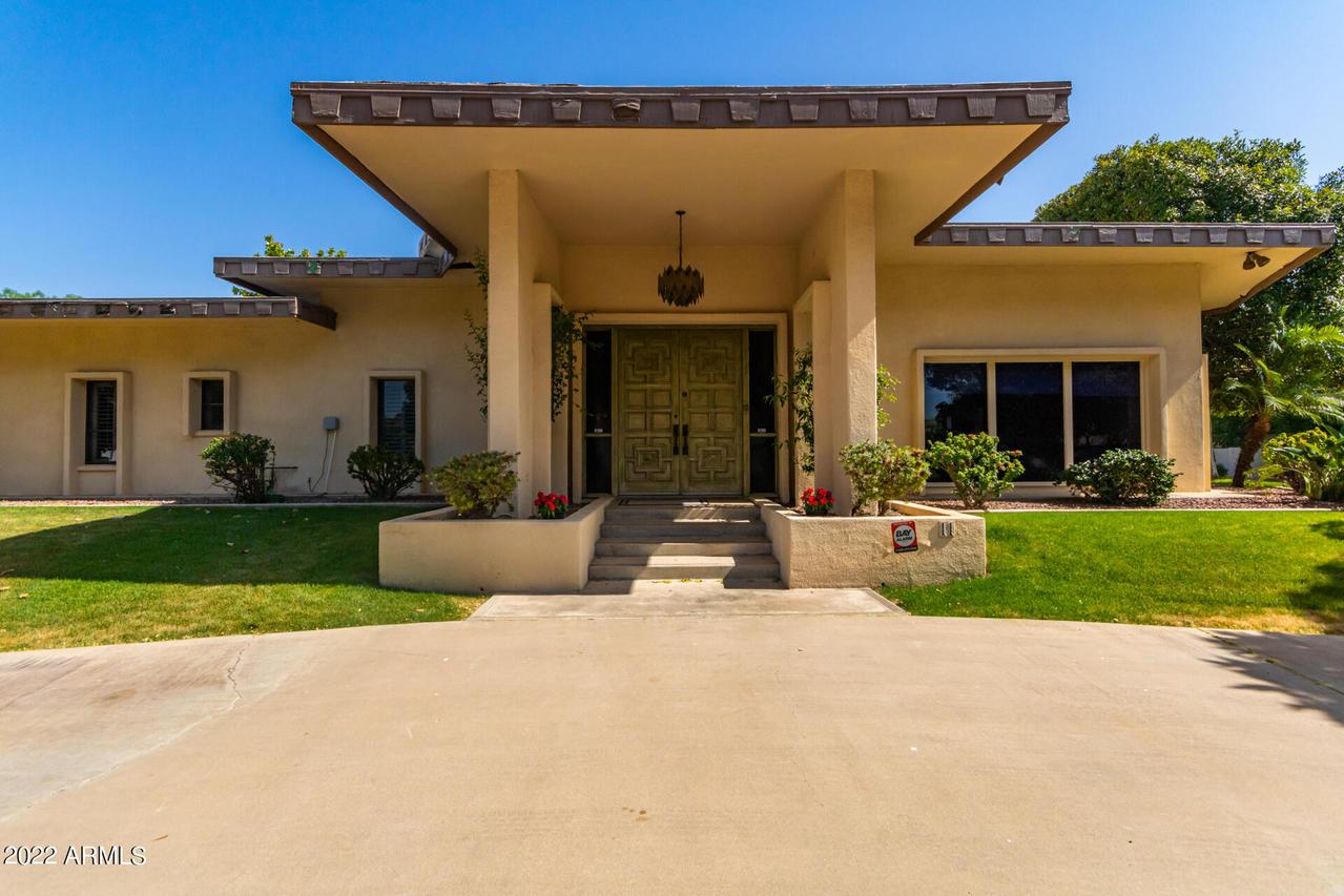 11 N Bullmoose Cir., Chandler, AZ 85224