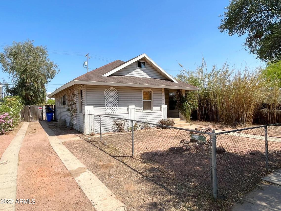 809 N 8th Ave., Phoenix, AZ 85007