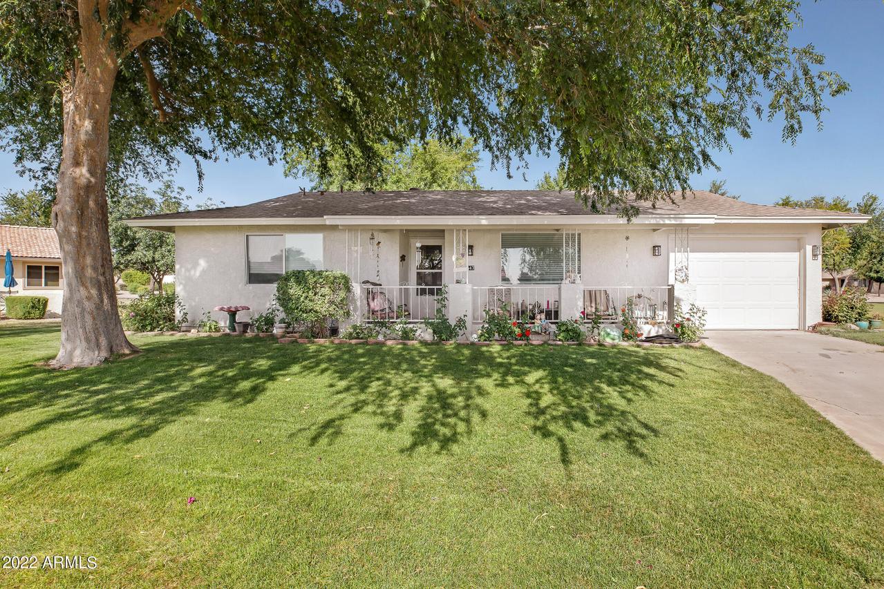 547 Leisure World, Mesa, AZ 85206