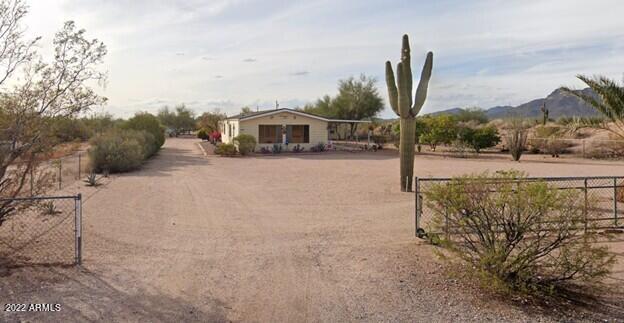2364 N Apache Dr., Apache Junction, AZ 85120