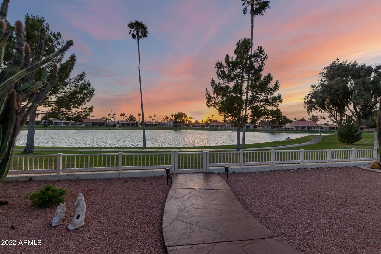 26406 S Cedarcrest Dr., Sun Lakes, AZ 85248