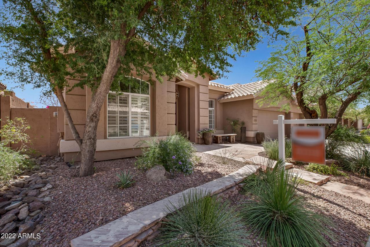 1425 E Dry Creek Rd., Phoenix, AZ 85048