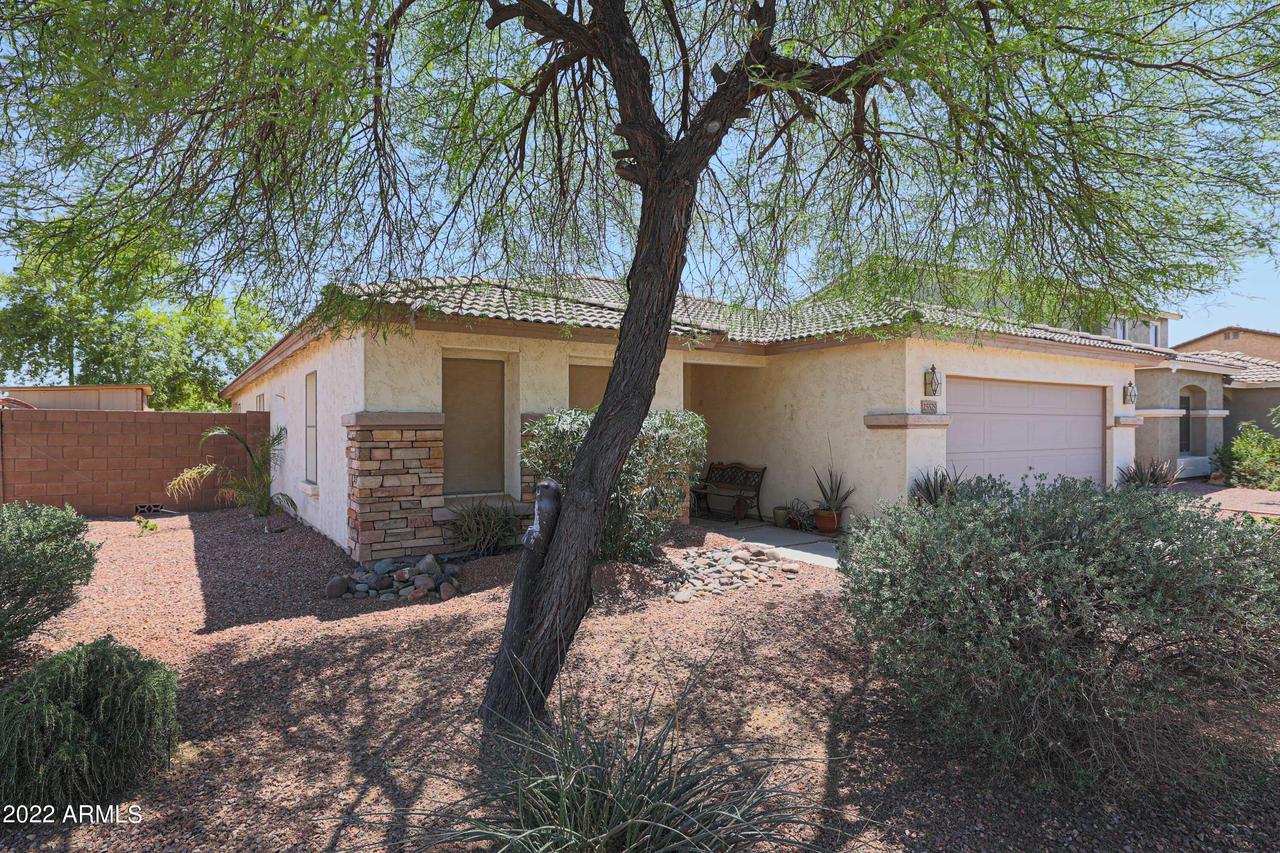 25529 W Northern Lights Way, Buckeye, AZ 85326