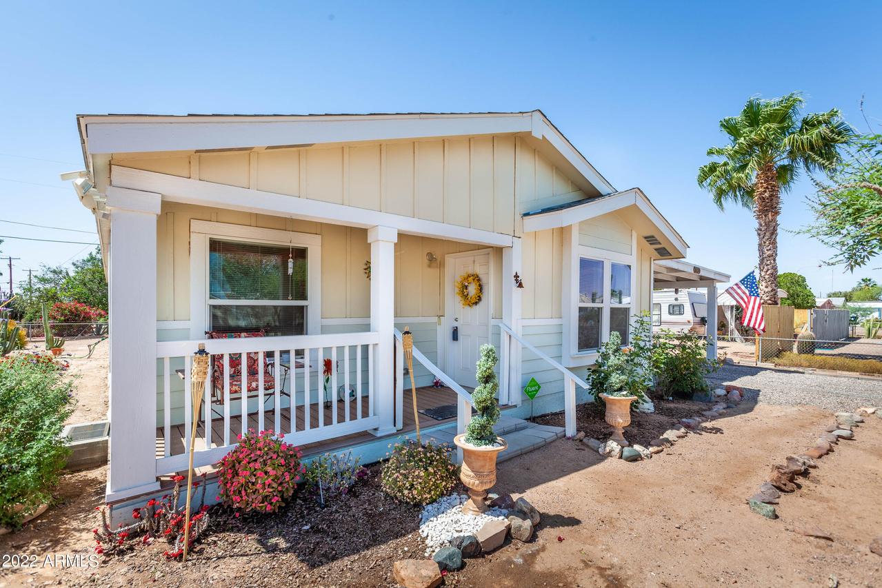 2427 W Virginia St., Apache Junction, AZ 85220