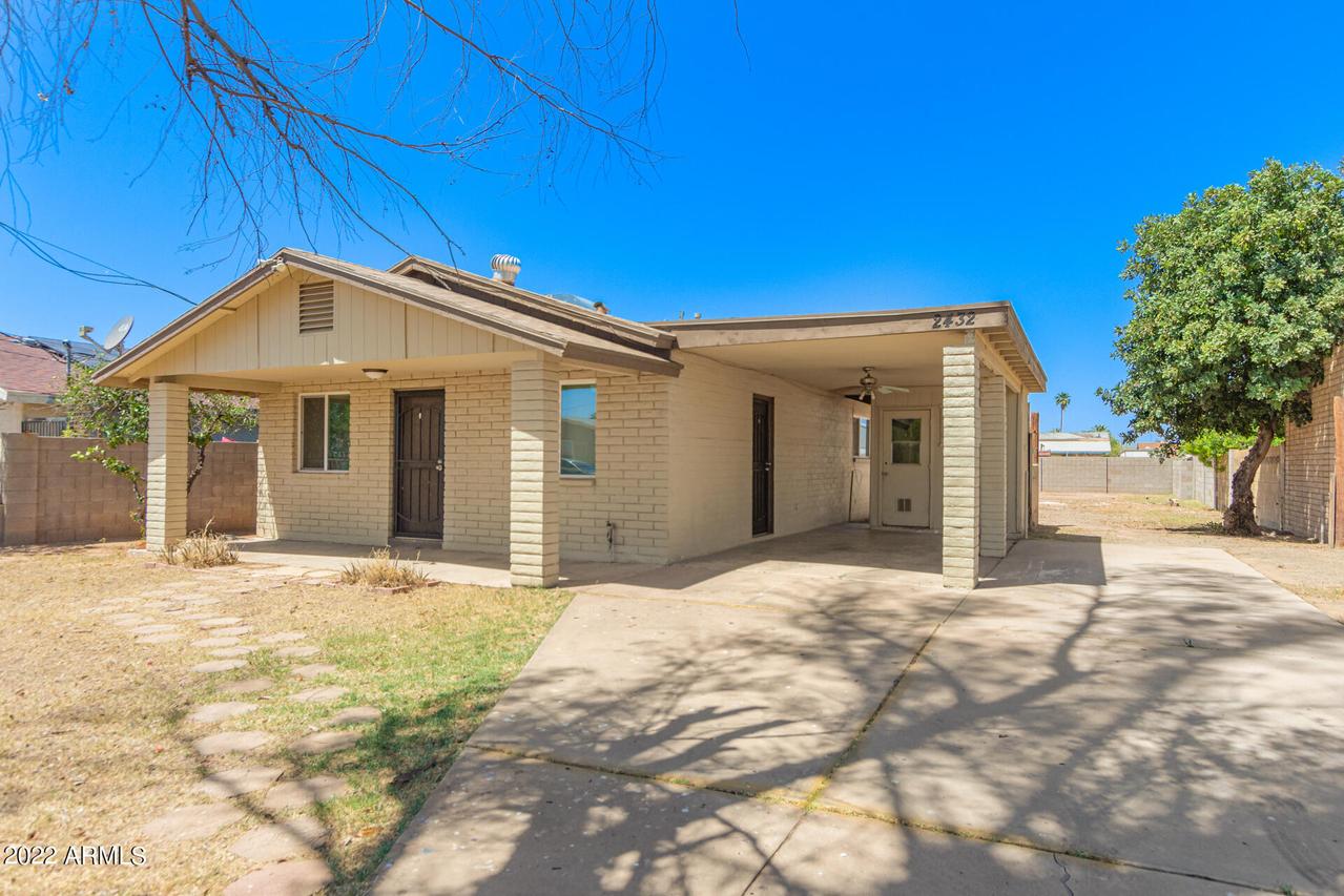 2432 E Mcarthur Dr., Tempe, AZ 85288