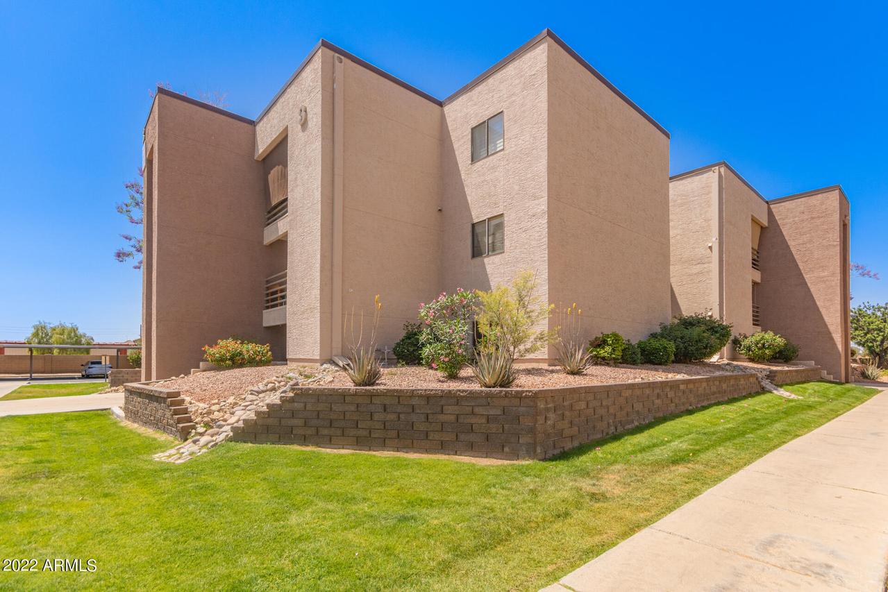 1340 N Recker Rd. #124, Mesa, AZ 85205