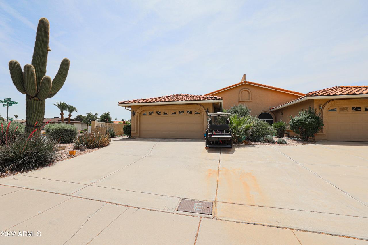 707 Leisure World, Mesa, AZ 85206