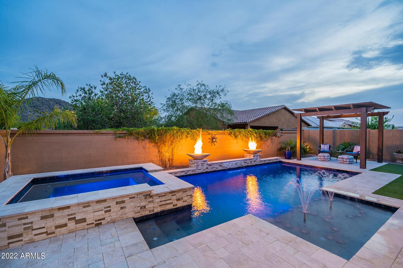 10245 W Fetlock Tr., Peoria, AZ 85383