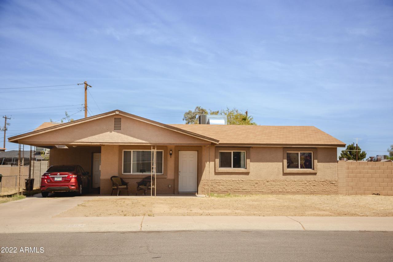 2002 W Pecan Rd., Phoenix, AZ 85041