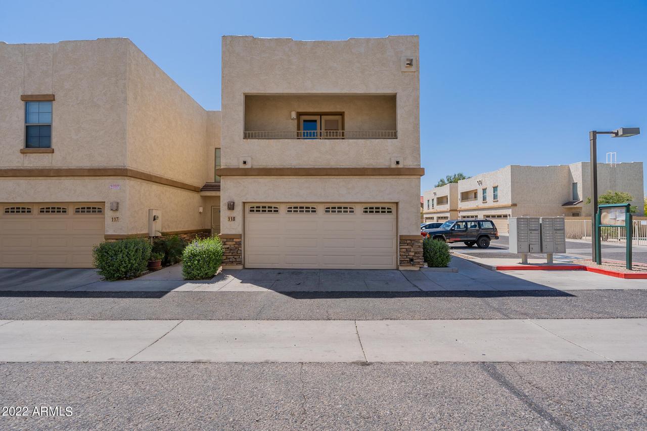 15818 N 25th St. #118, Phoenix, AZ 85032