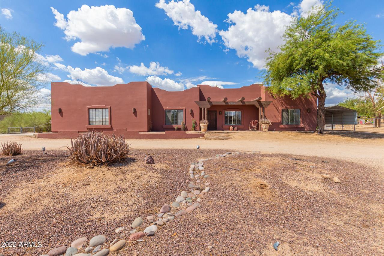 6040 E Windstone Tr., Cave Creek, AZ 85331