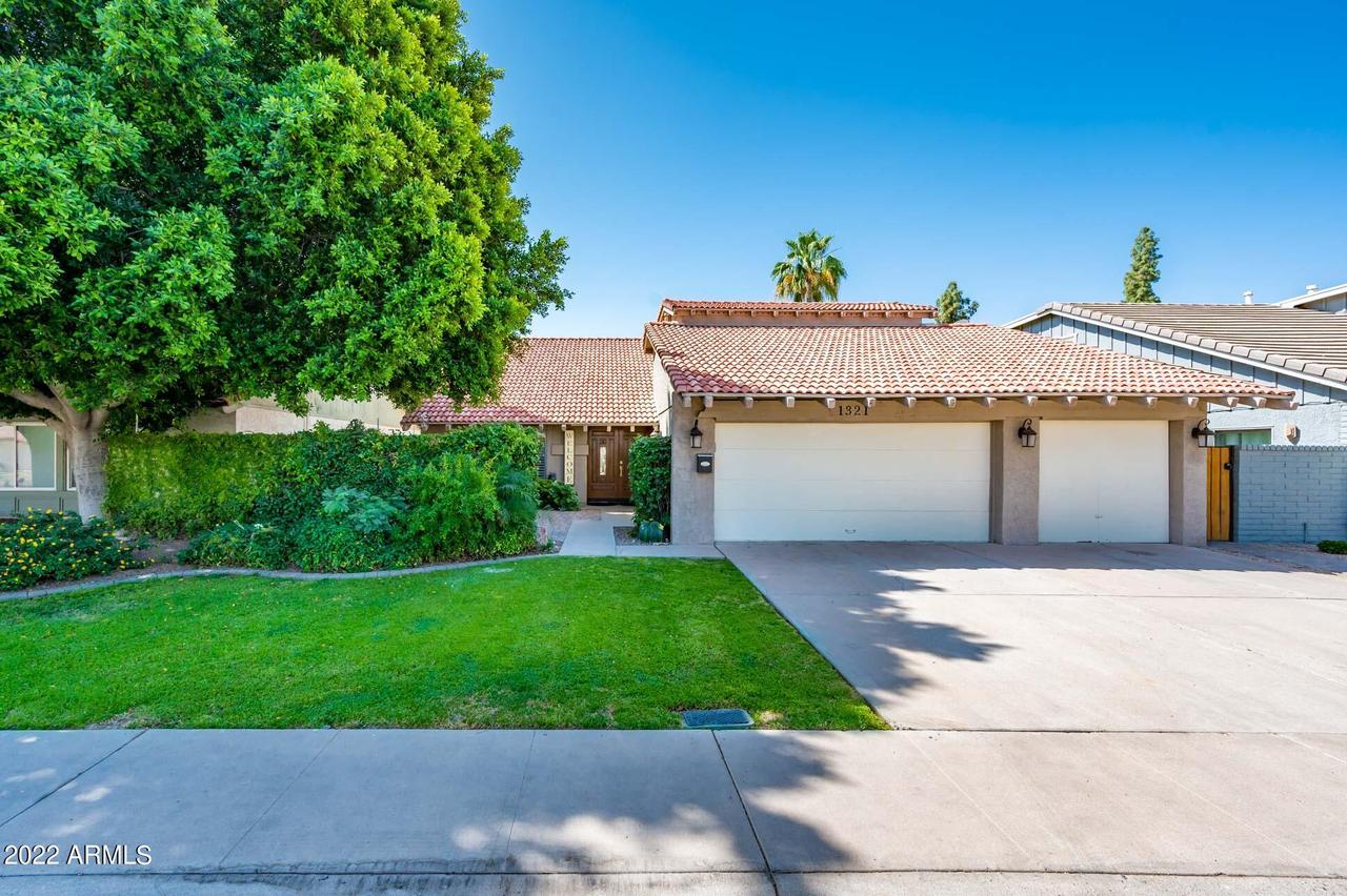 1321 E Northshore Dr., Tempe, AZ 85283