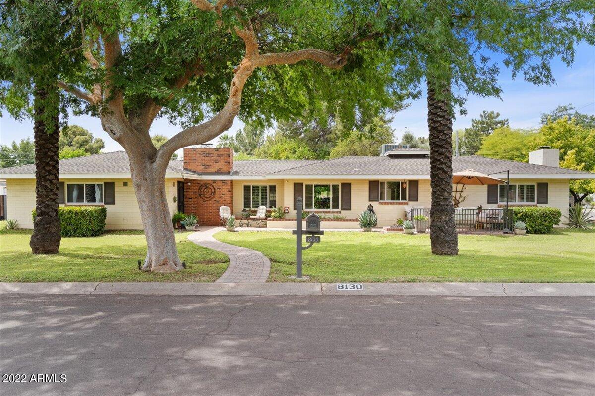 8130 N 8th Ave., Phoenix, AZ 85021