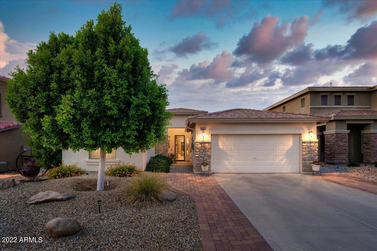 2112 W Spur Dr., Phoenix, AZ 85085