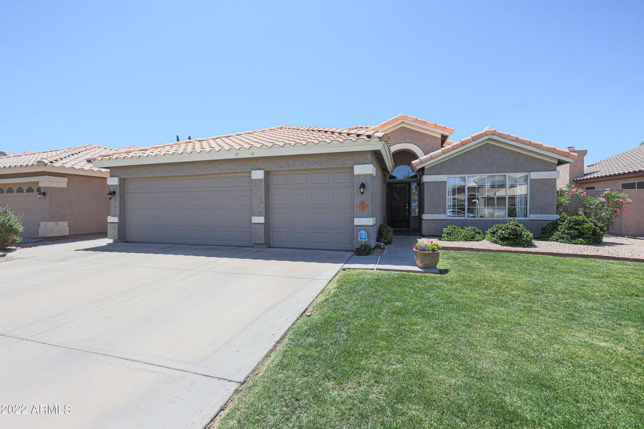 6633 W Via Montoya Dr., Glendale, AZ 85310