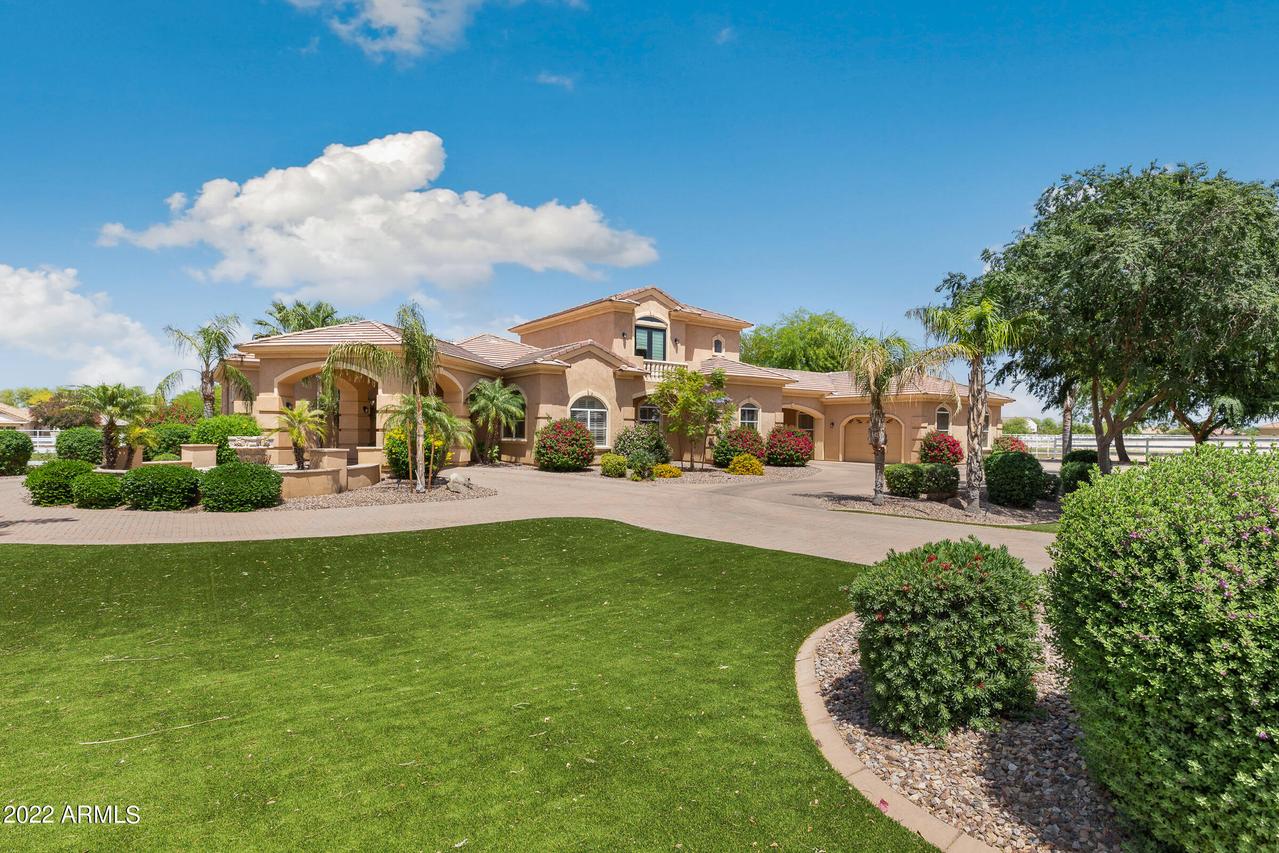 21290 E Pegasus Pkwy., Queen Creek, AZ 85142